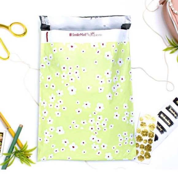 LAST SET ⭐️ 20 Designer Green Wildflower Large poly Mailers - Picture 2 of 2